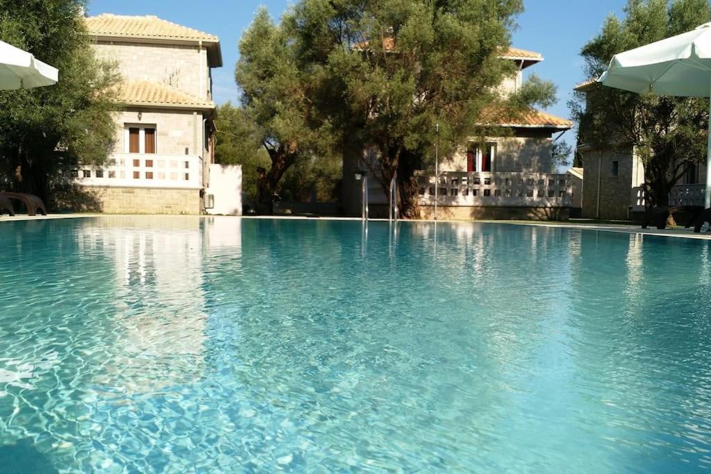 Villa *Drosia*/5' From Town & Sea/Mountain View Frinion Exterior photo
